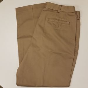 savane pleated khaki pants